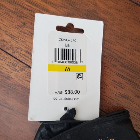 Calvin Klein Women's Gloves - Picture 3 of 5
